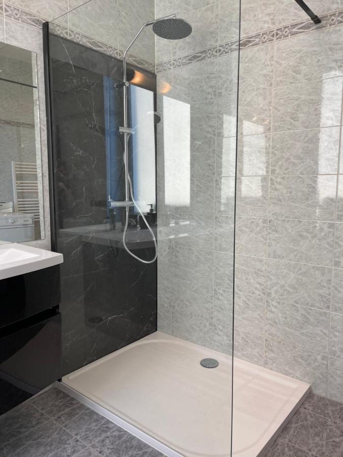 Spacious 3 Bedroom Flat Nice Center - Magnificent View-Parking Buitenkant foto